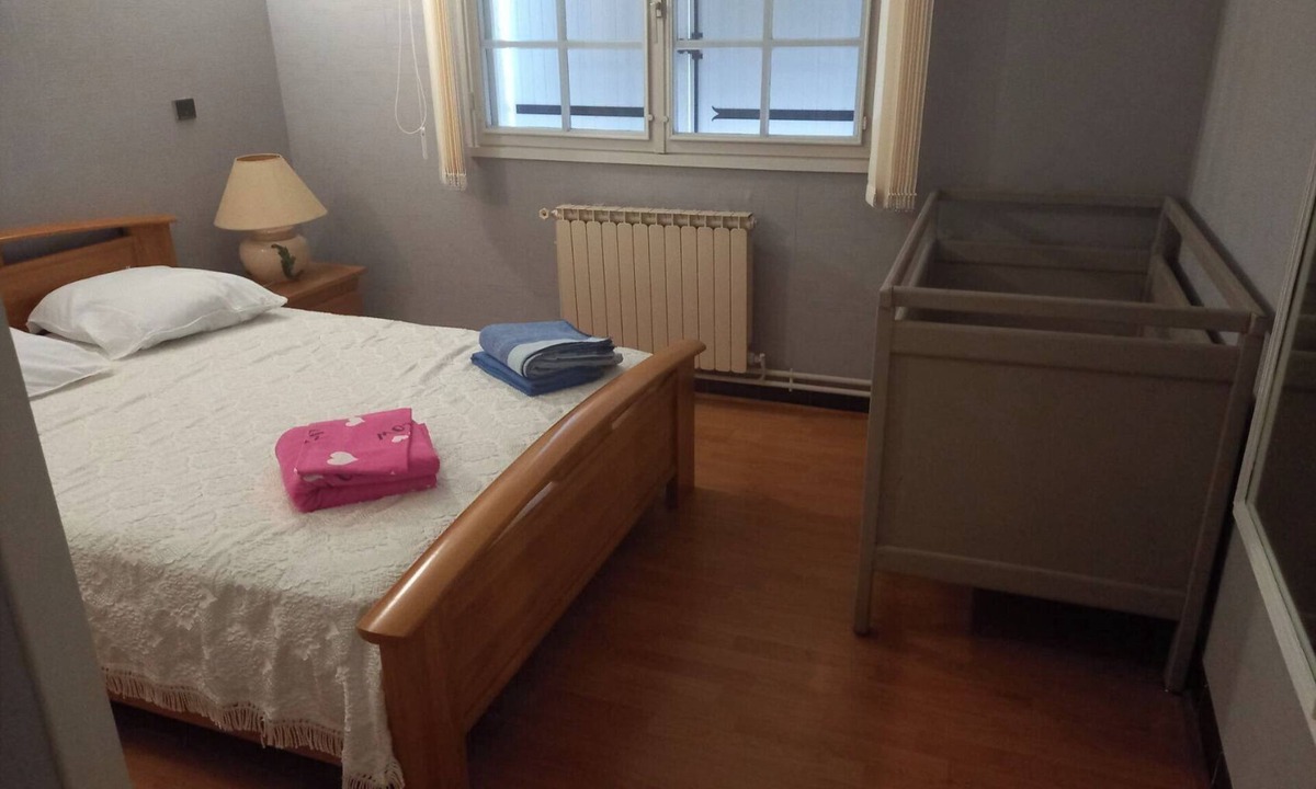 Saint-Vivien-de-Medoc House | House