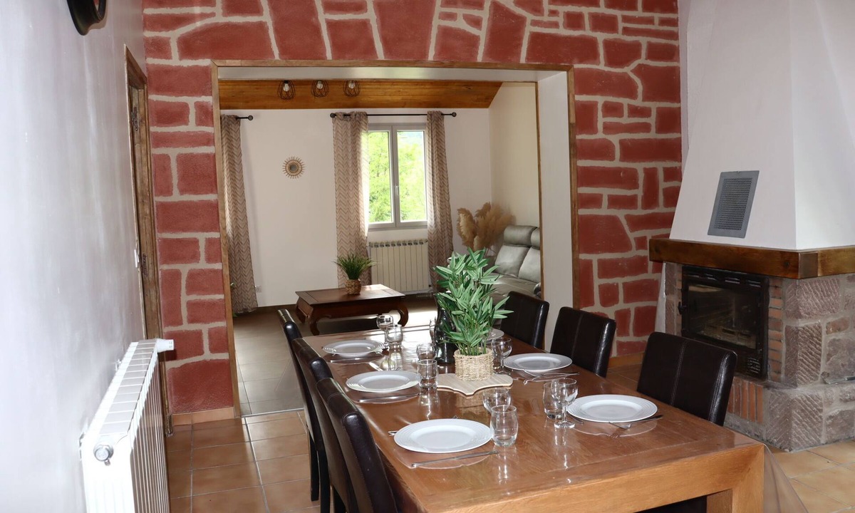 Banassac House | House Garde Barrière