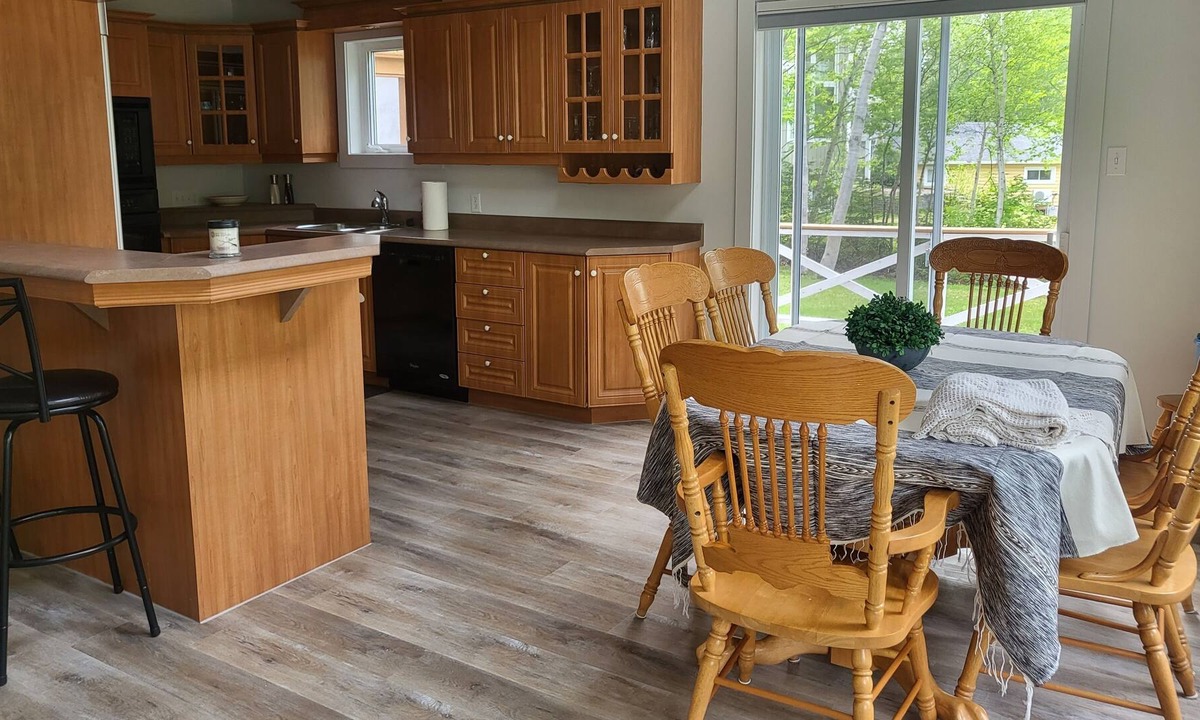 Acadian Peninsula House | House Golf course . River front, kayaking,canoe,paddle board.Gorgeous sunsets