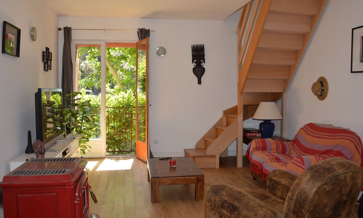 Pezenes-les-Mines House | House in a medieval village