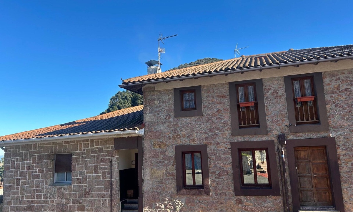 Basetxeta-Atxoste House | House in Ereño in full Reserve of Urdaibai E-BI-235 WIFI