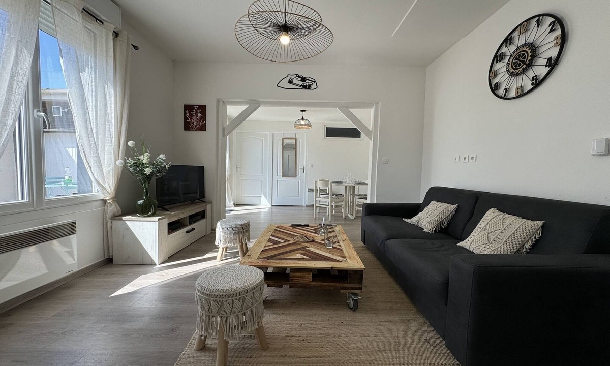 Oasis - Maroc House | House in Le Mans with Private Courtyard