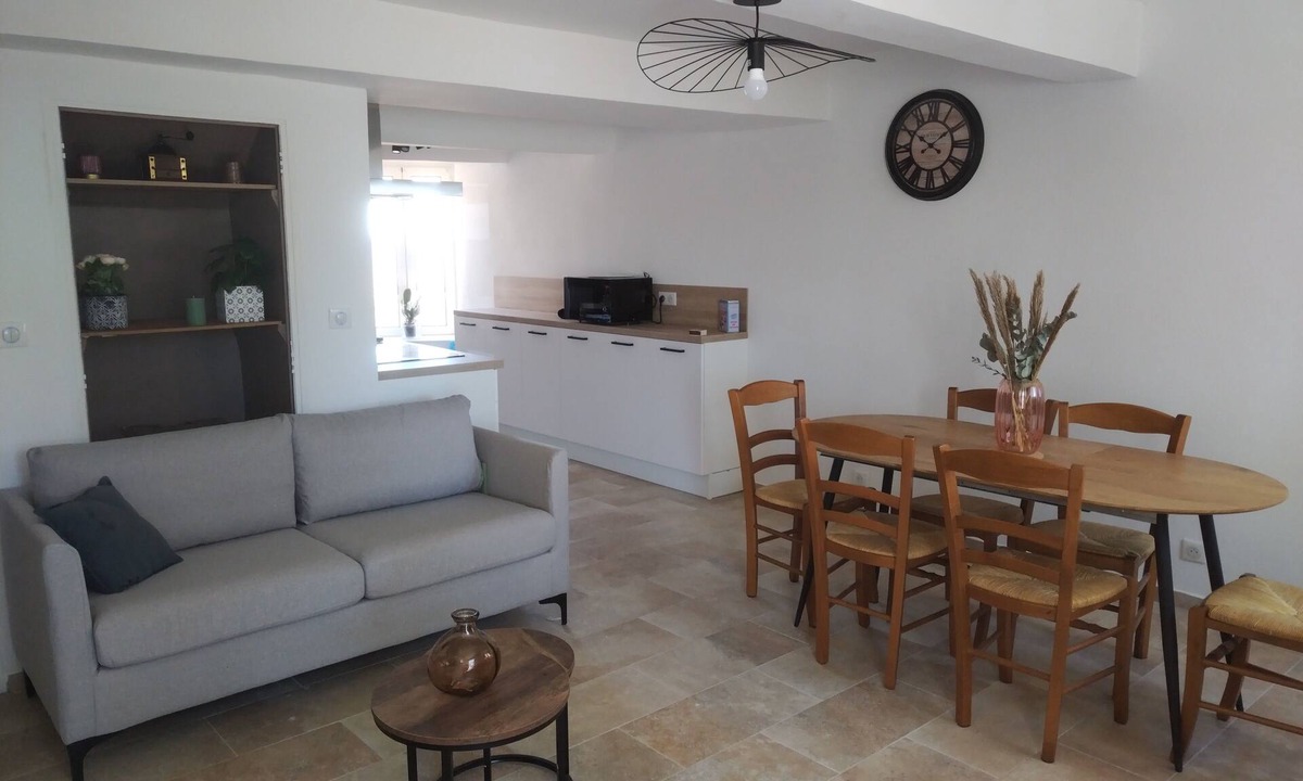 Viens House | HOUSE IN LUBERON