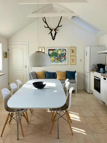 Vejlby Fed House | House In Peaceful Surroundings 150 M To The Water