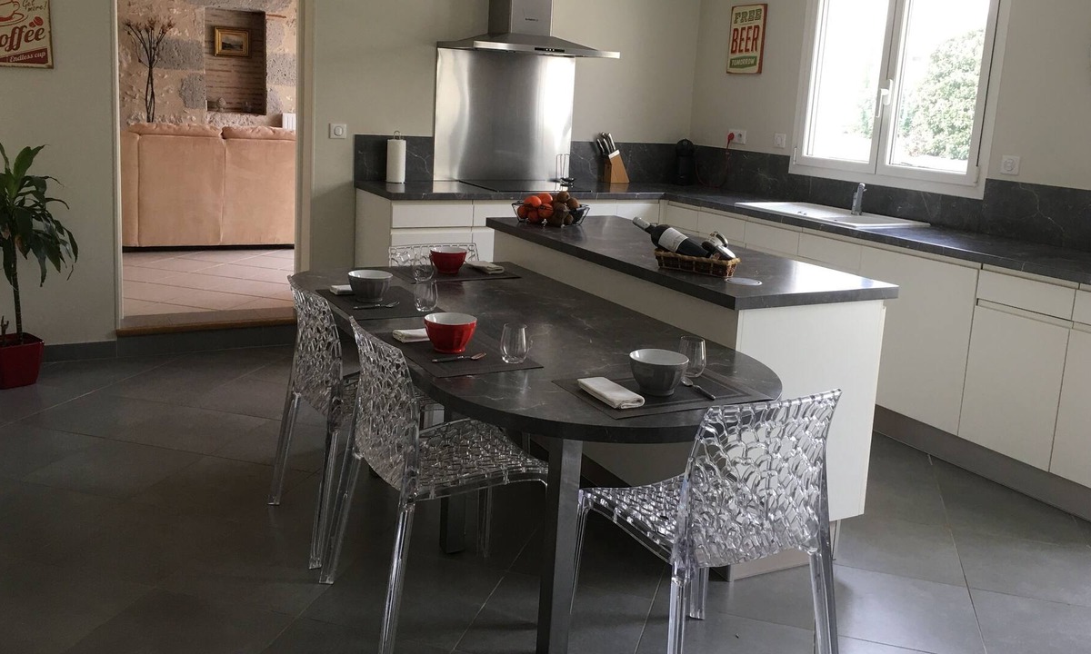 Clairac House | House in the country