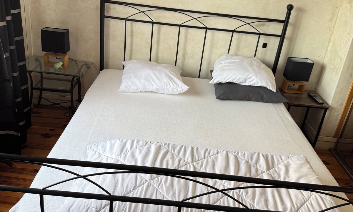 Gravelines House | HOUSE IN THE MOAT