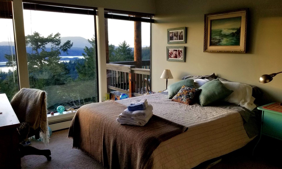 Rosario House | House in the Tree Tops