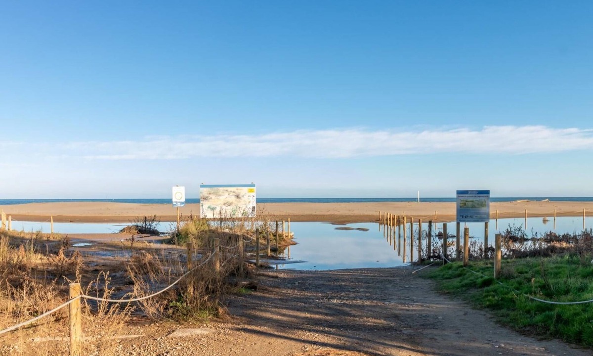 Sant Pere Pescador Ski Chalet | House la Petanque, wifi, pool, barbecue, garage, sea view.