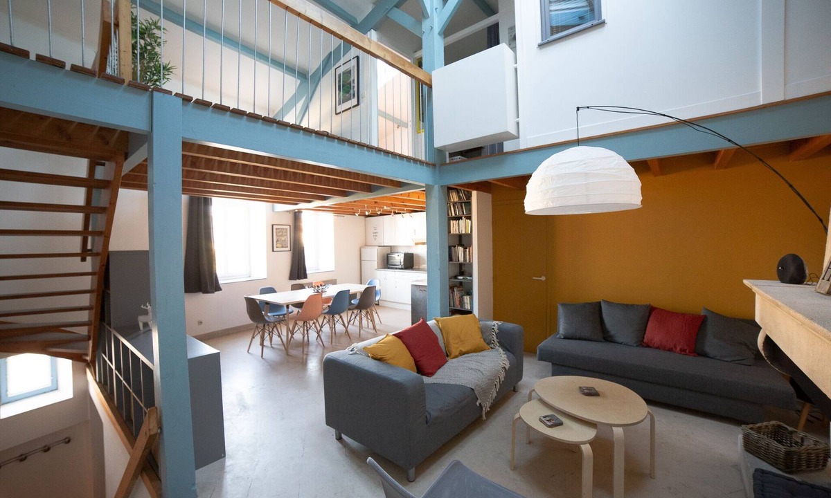 La Rochelle City Centre House | House La Rochelle near the Vieux Port for 6 to 9 people, overlooking the canal