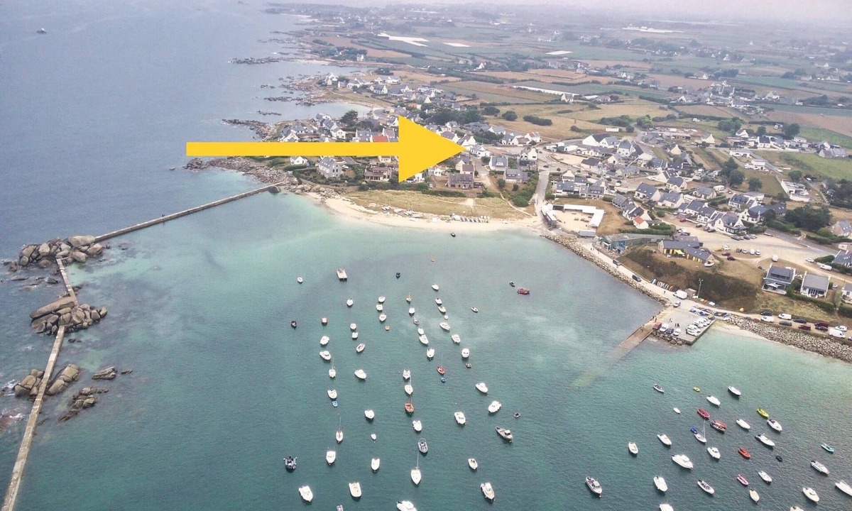 Plouescat House | HOUSE LOCATED 50M FROM THE BEACH