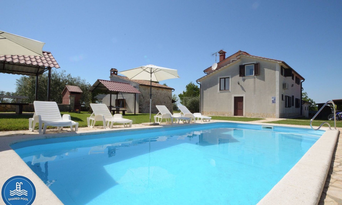 Lasici House | House Mariano (70272-K1) - Lasici
