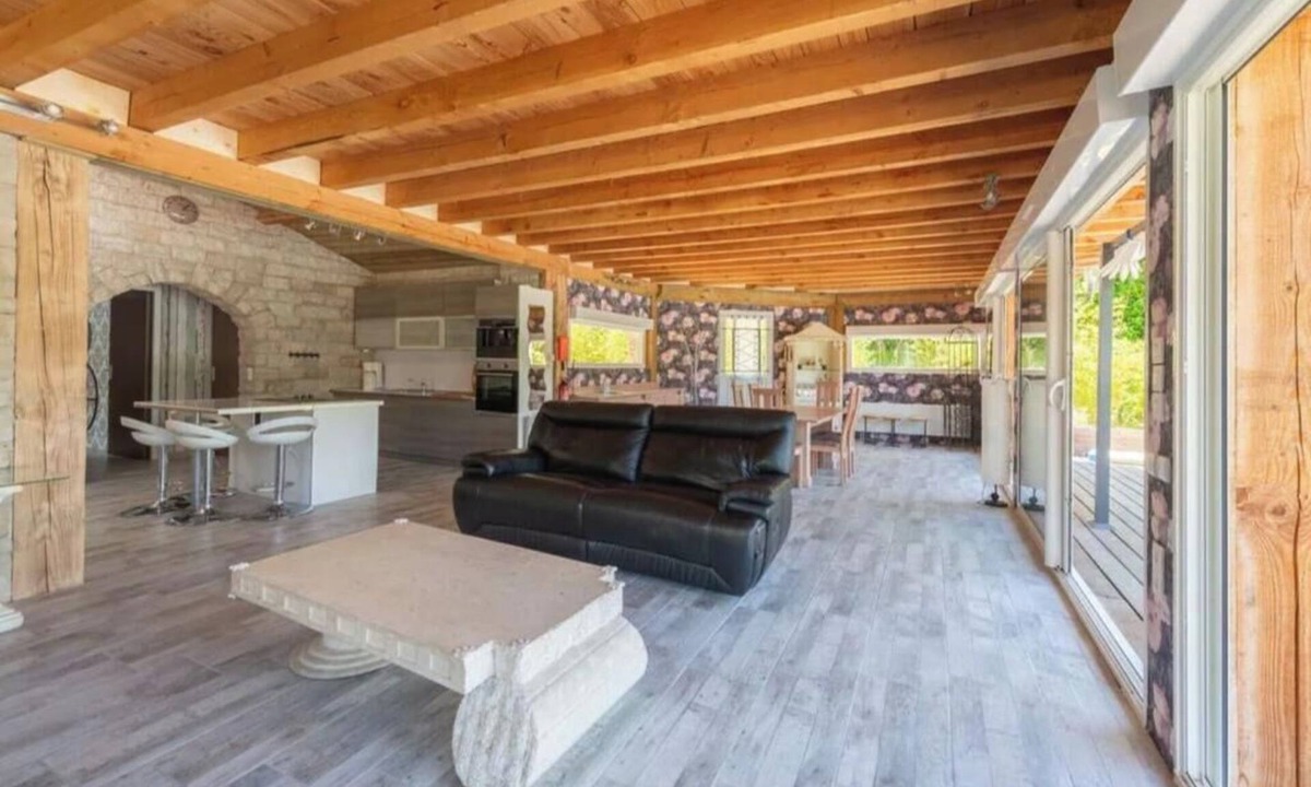 Gagnieres Ski Chalet | House N°8 (Jasmine)