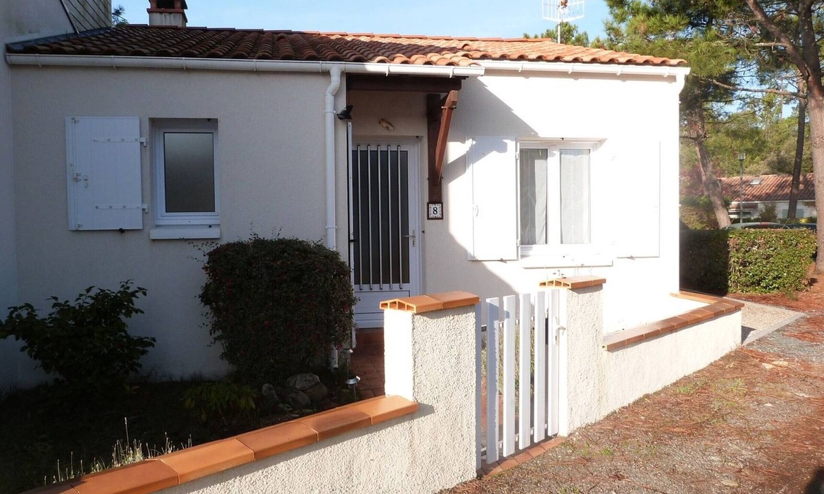 La Tranche-sur-Mer House | House near beach, pets welcome - 4 guests