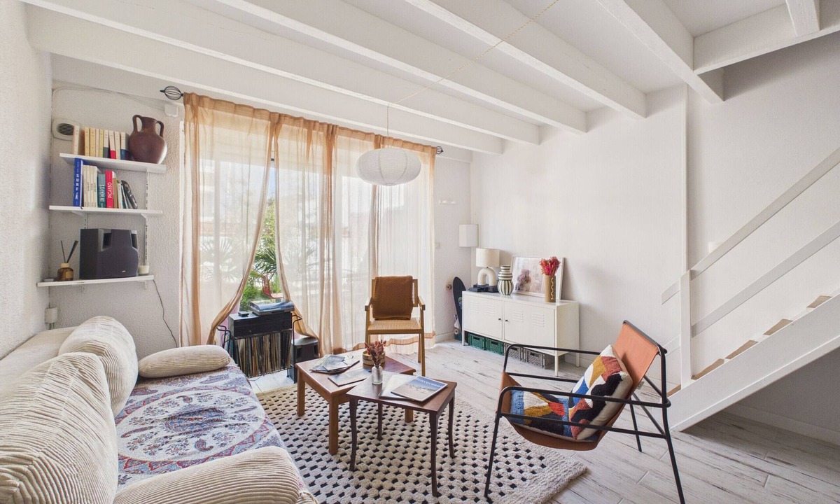 Pornic Ski Chalet | House near the train station and beach for 4