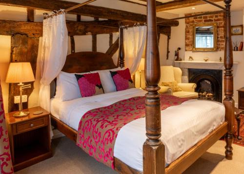 Canterbury Hotel | House of Agnes