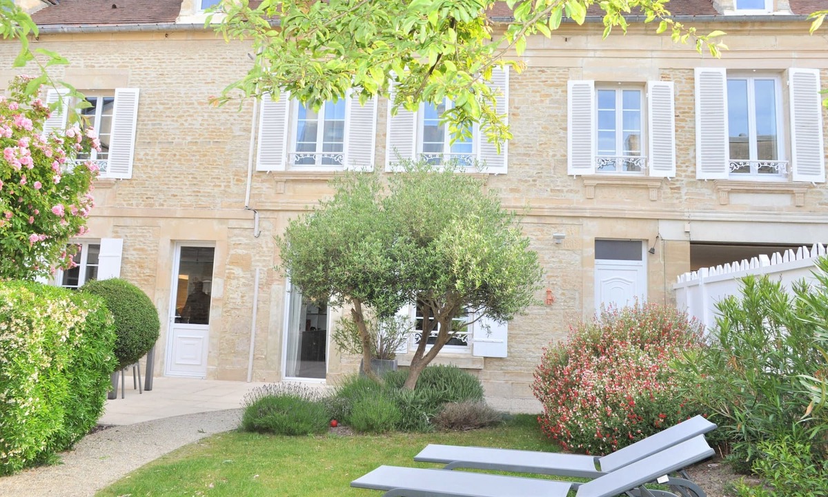 Saint-Regnobert-de-la-Cote-de-Nacre House | House of character 100m sea, 8pers