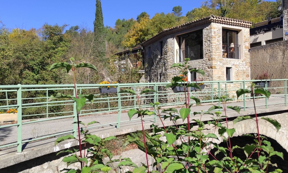 Eygaliers House | House of character, on the banks of a river, in the heart of Drôme provençale !
