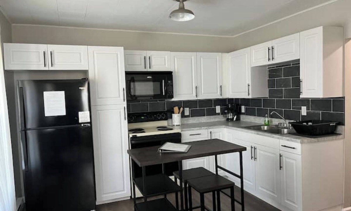 Morann Apartment | House of Roots Apt B