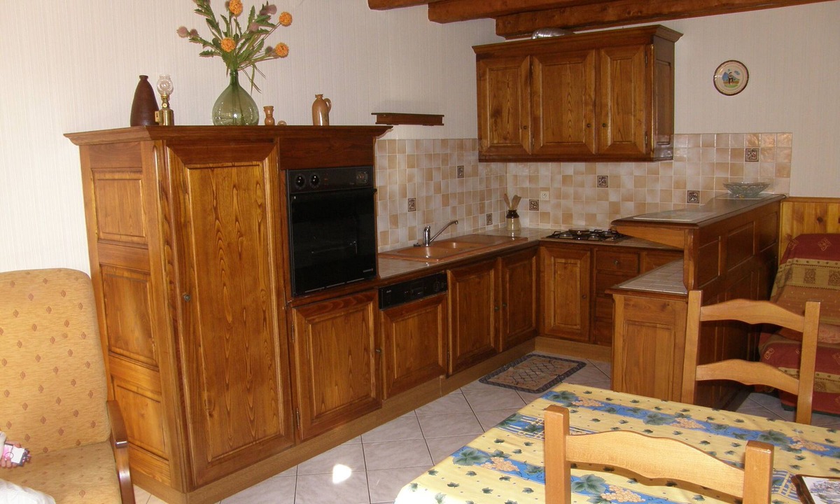 Sainte-Enimie House | House on the banks of the Tarn at Ste Enimie in the Gorges du Tarn