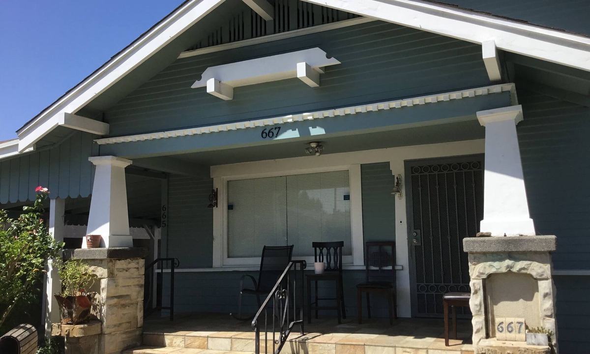 Belmont Heights House | House on loma