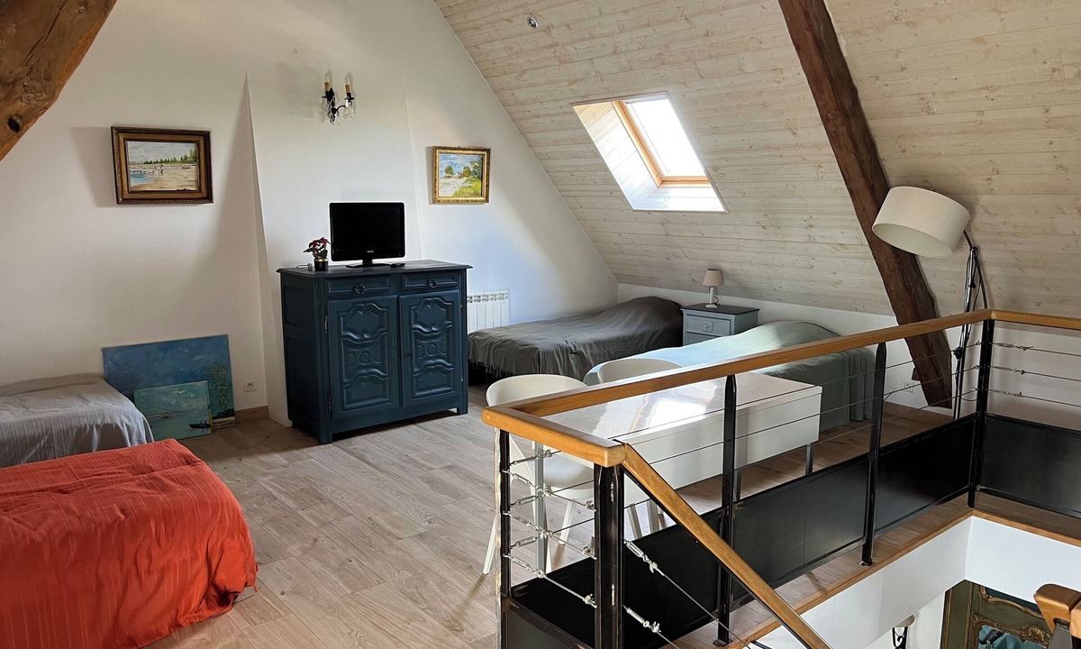 Le Vivier-sur-Mer House | House on the Cancale/Mont-Saint-Michel coastline, ideal for families.