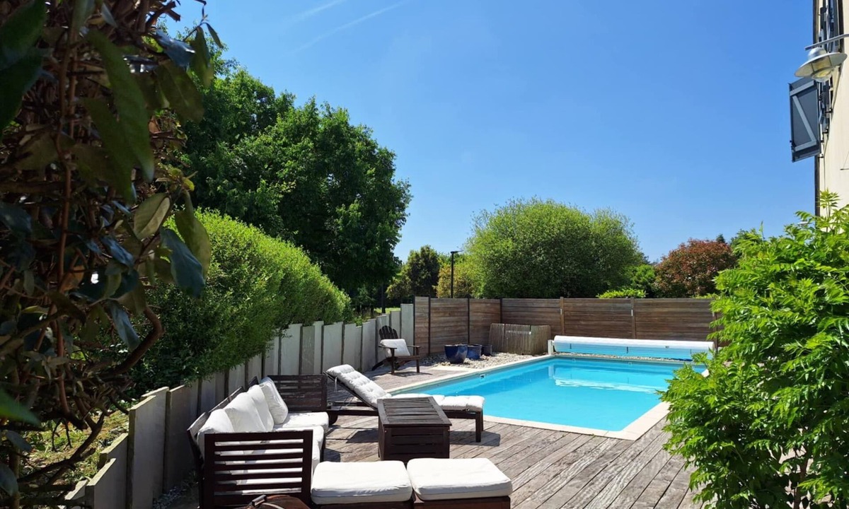 Bruz House | House on the golf course - private pool