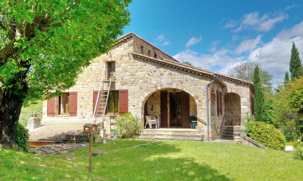 Chambonas House | House on the river, beach and fishing on the Chassezac