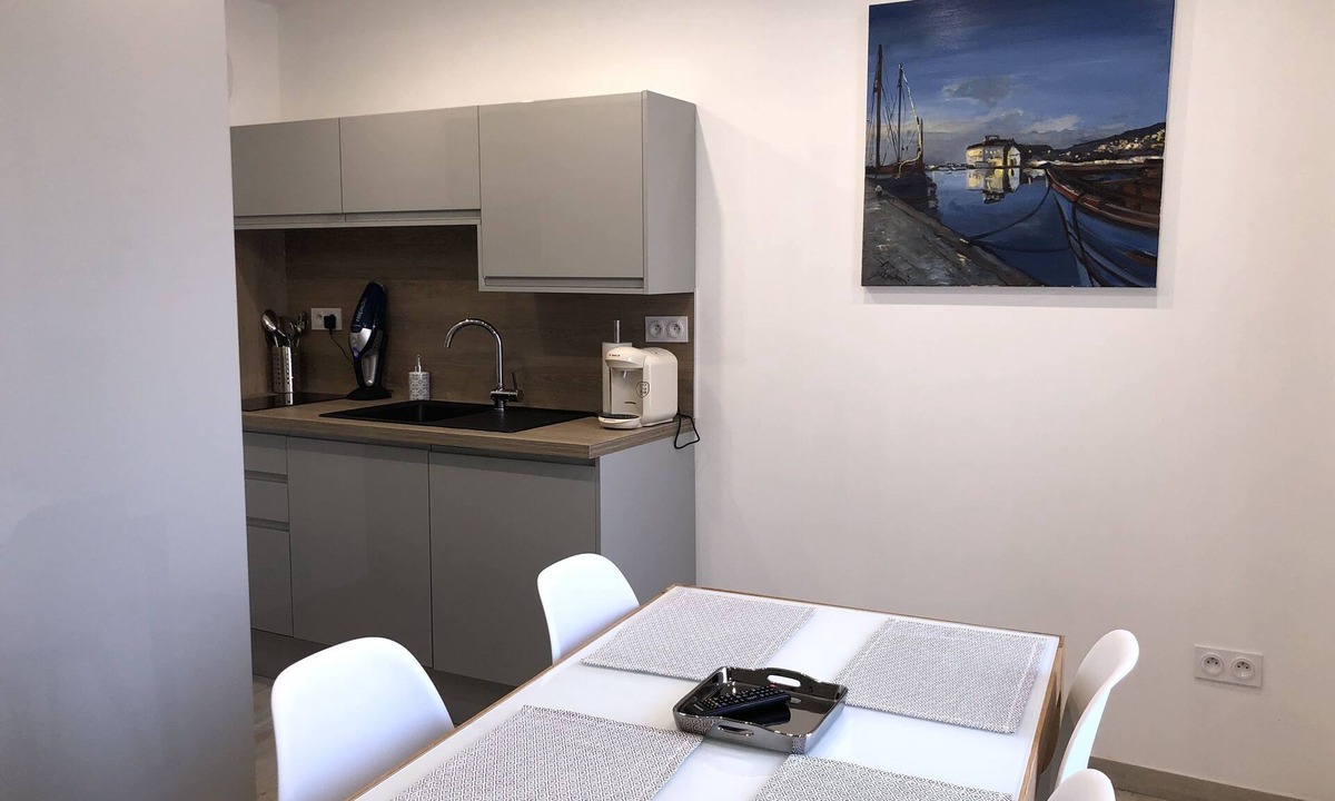 Fecamp House | House renovated in 2018/2 bedrooms/4 pers/seaside/Beds made on arrival