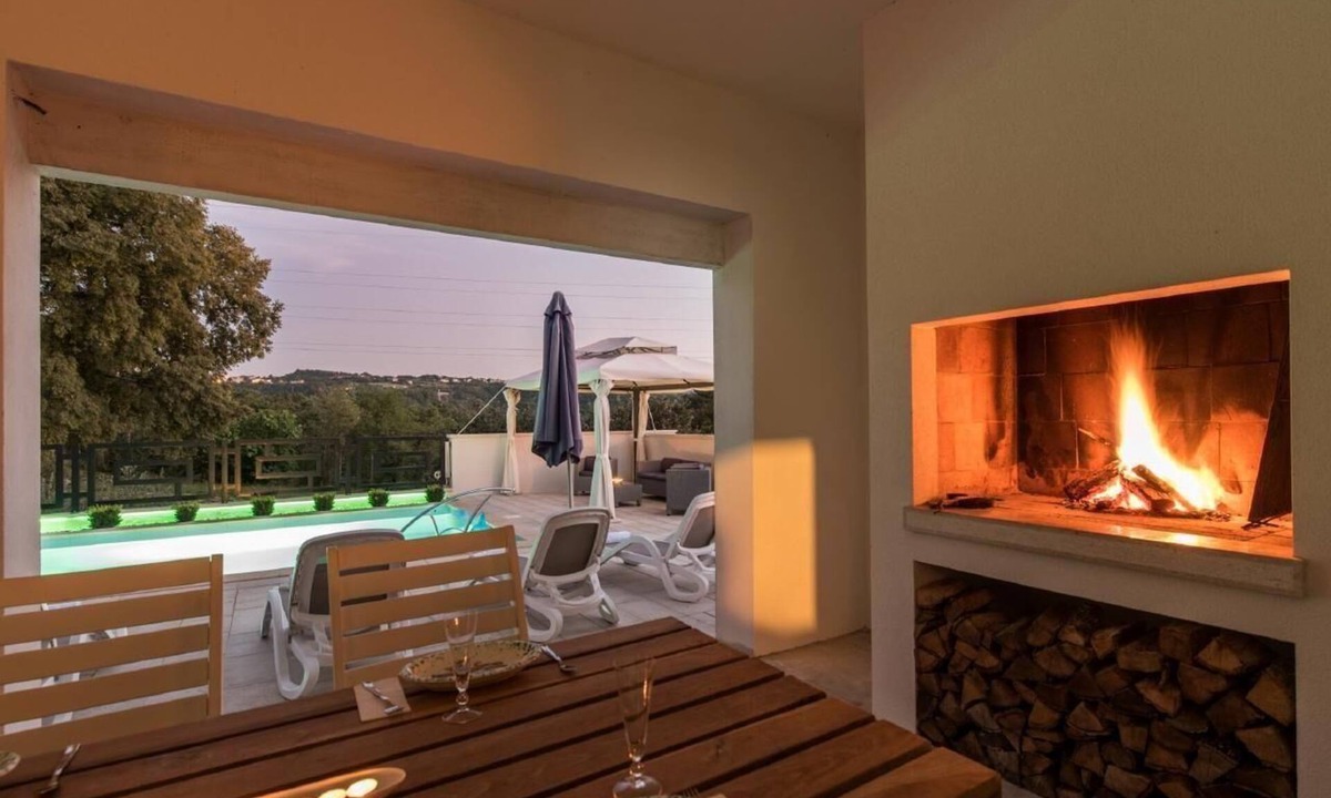Vinez House | House Sanchi, consisting of 2 separate flats