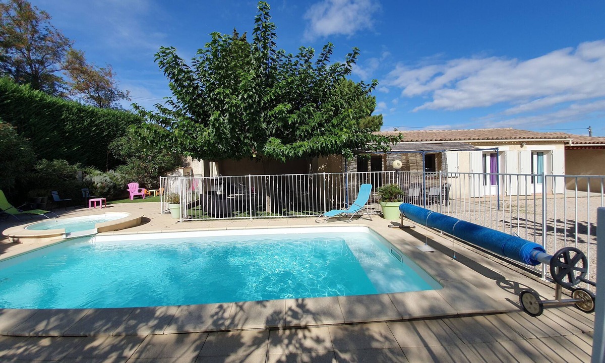 Pont-Saint-Esprit House | house/villa - 3 rooms - 6 persons