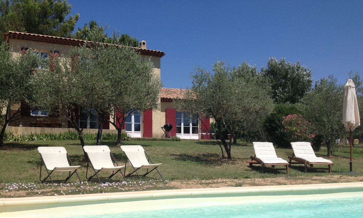 Le Val House | House / Villa - Le Val