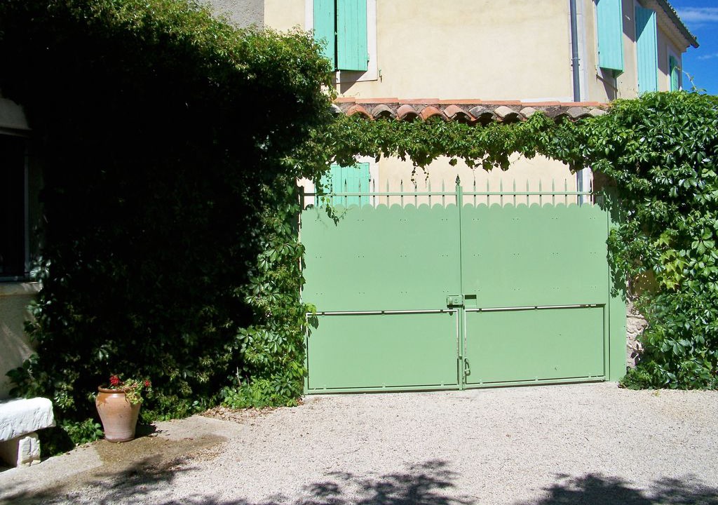 Mouries House | House / Villa - Mouries