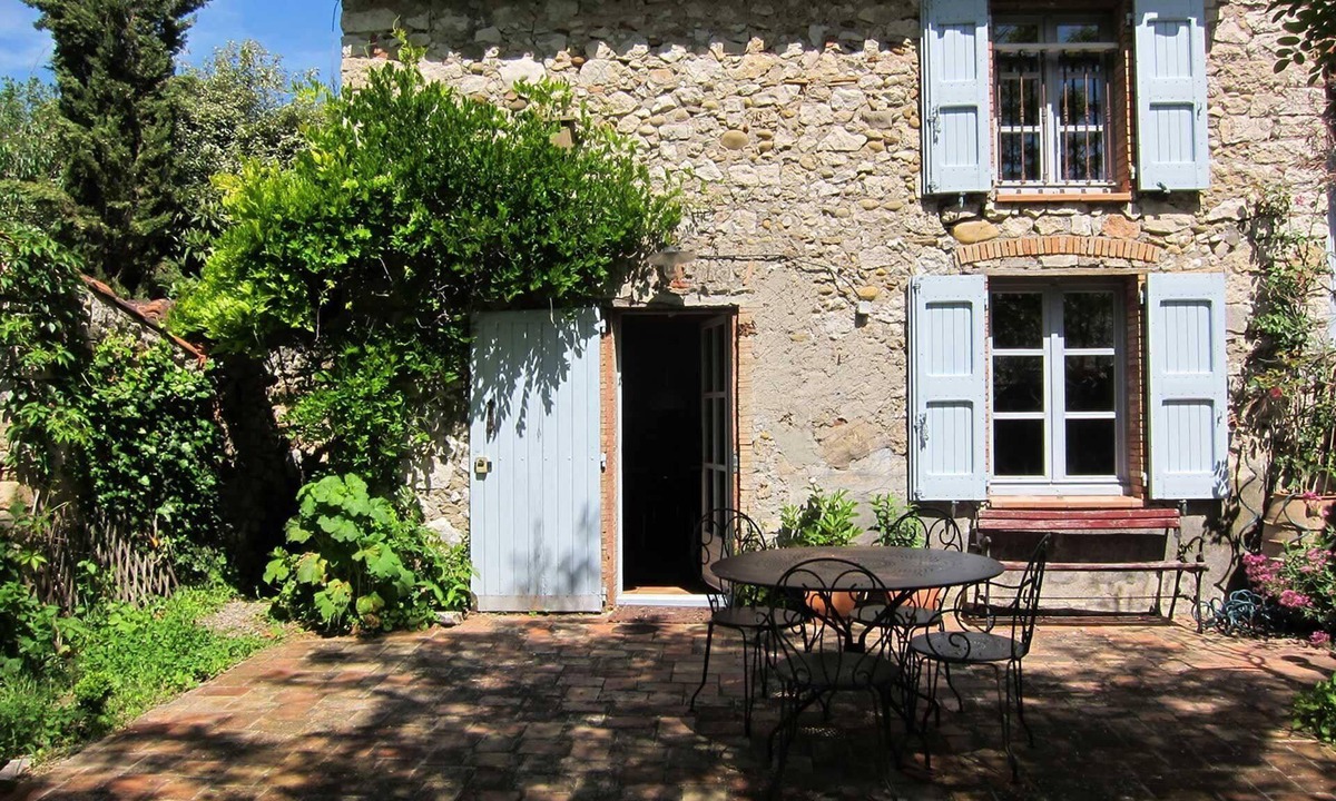 Quinson House | House / Villa - Quinson