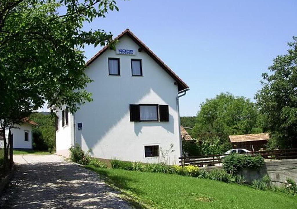 Ostarski Stanovi House | House Vranić
