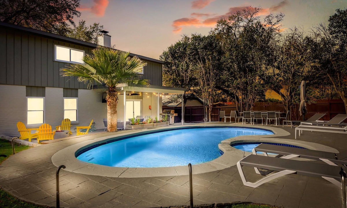 North San Antonio - SAT House | House with Game Rooms, Heated Pool and Hot Tub