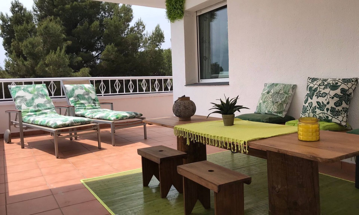 Castelldefels House | House with garden