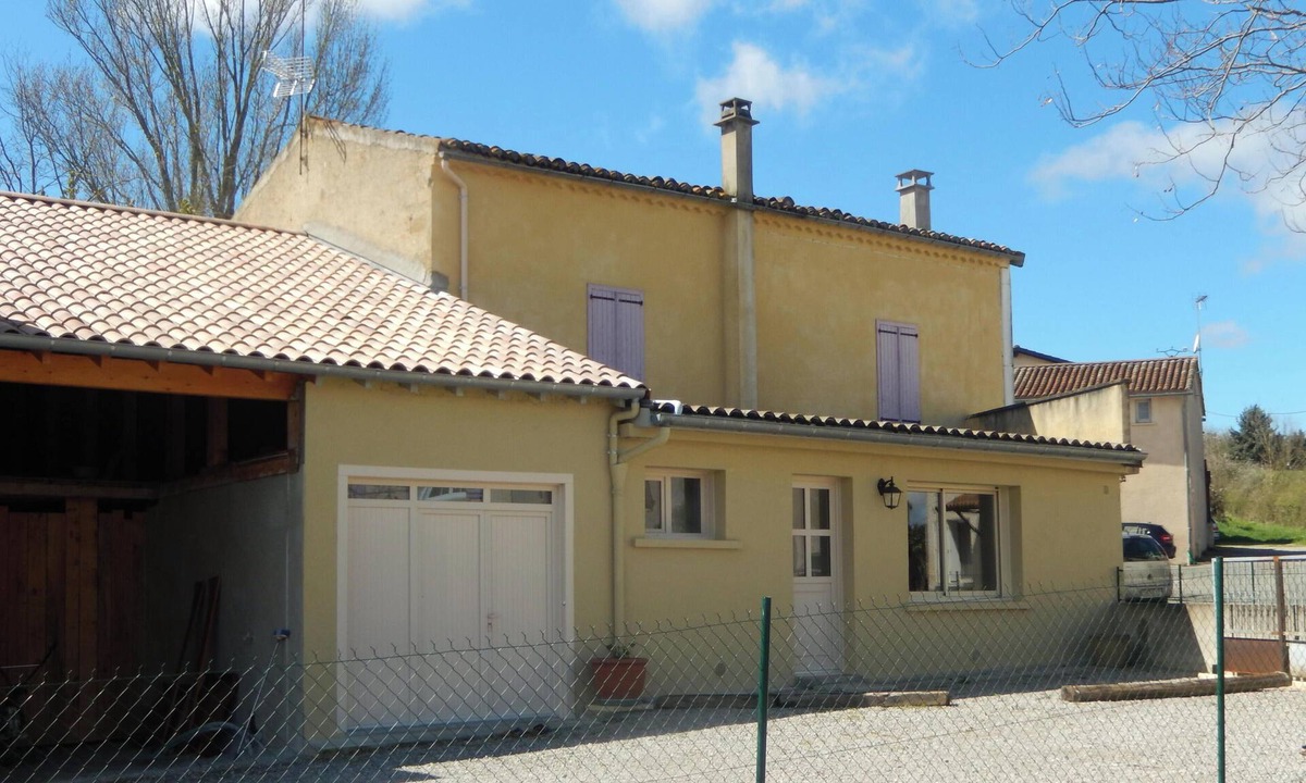 Vivies House | House with garden, terrace, private parking in small ARIEGE village