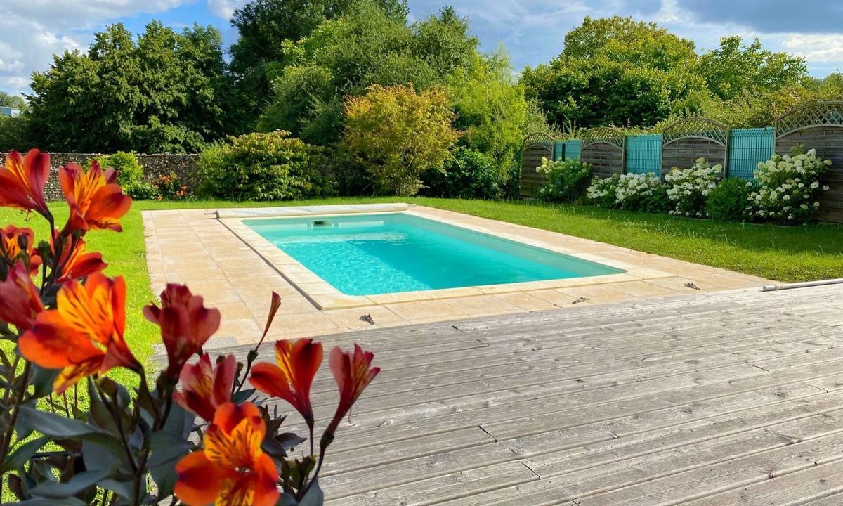 Chapelle-Guillaume House | House with heated pool 1h30 from Paris.