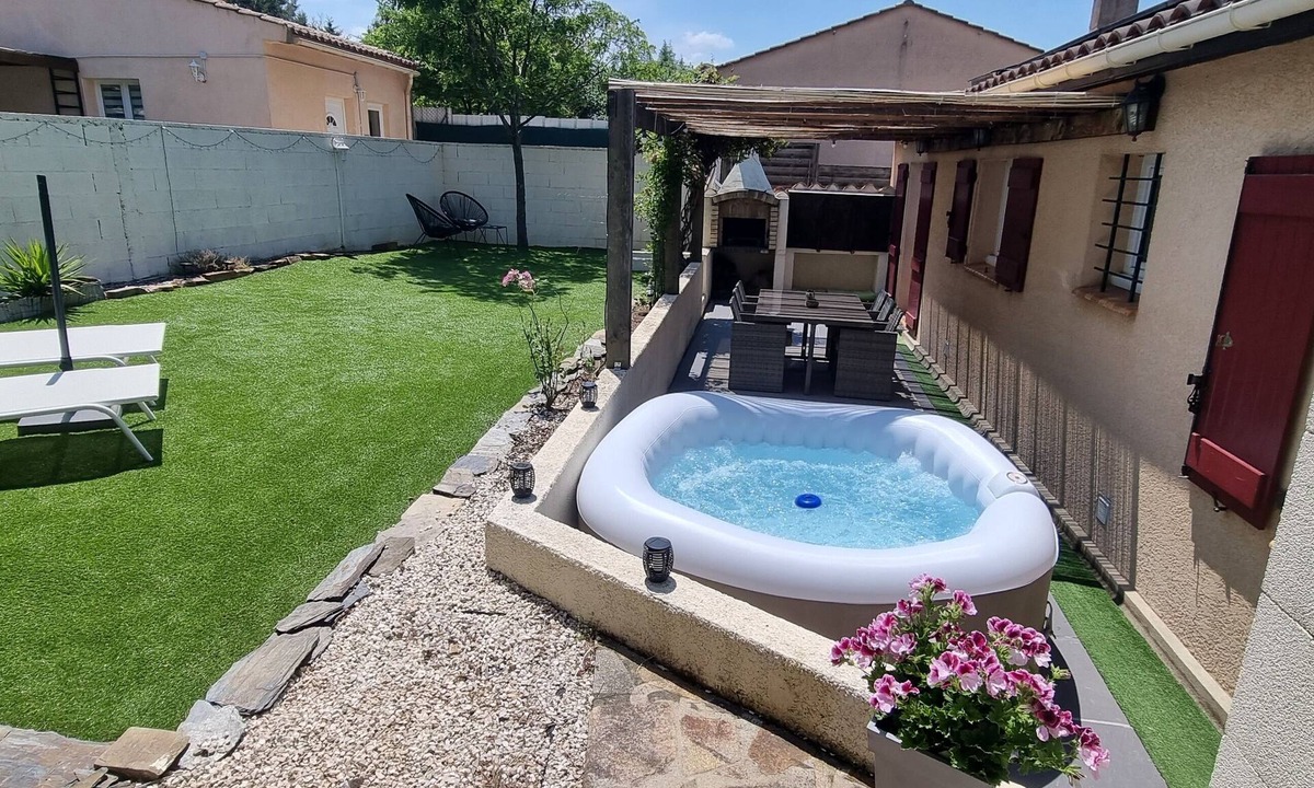Conques-sur-Orbiel House | House with Jacuzzi near Carcassonne