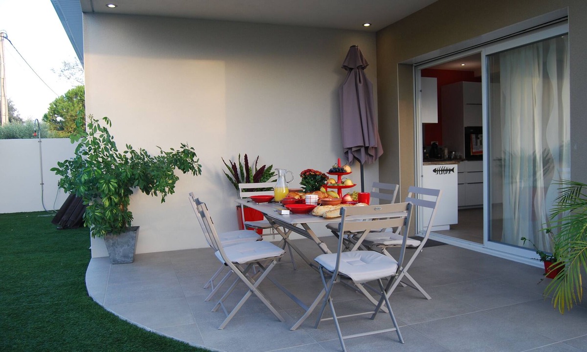 Le Grau-dʼAgde House | HOUSE with Jacuzzi 200 m grau beach CAP D'AGDE