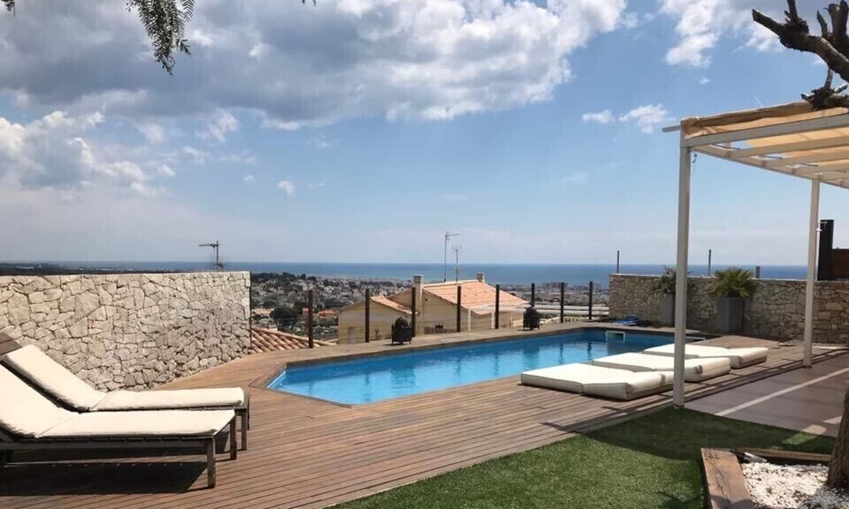 Segur de Calafell House | House with pool and chill out with sea views