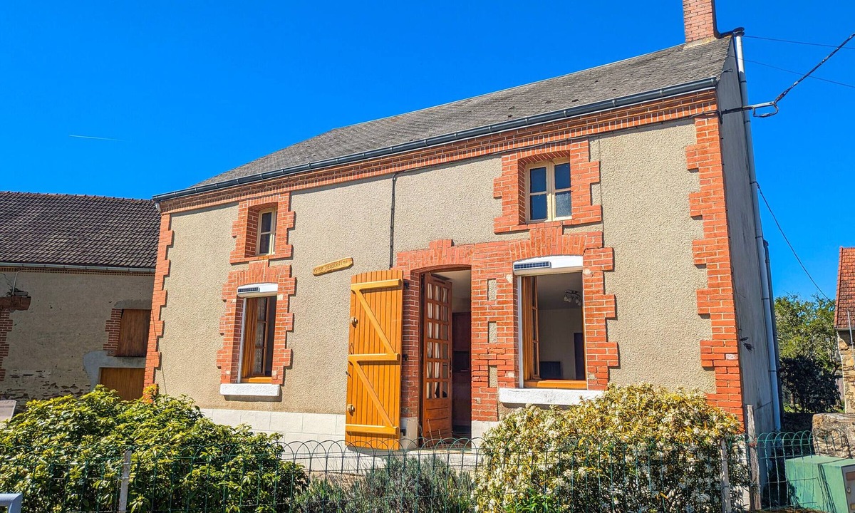 Eguzon-Chantome Cottage | House with parking - 7 guests