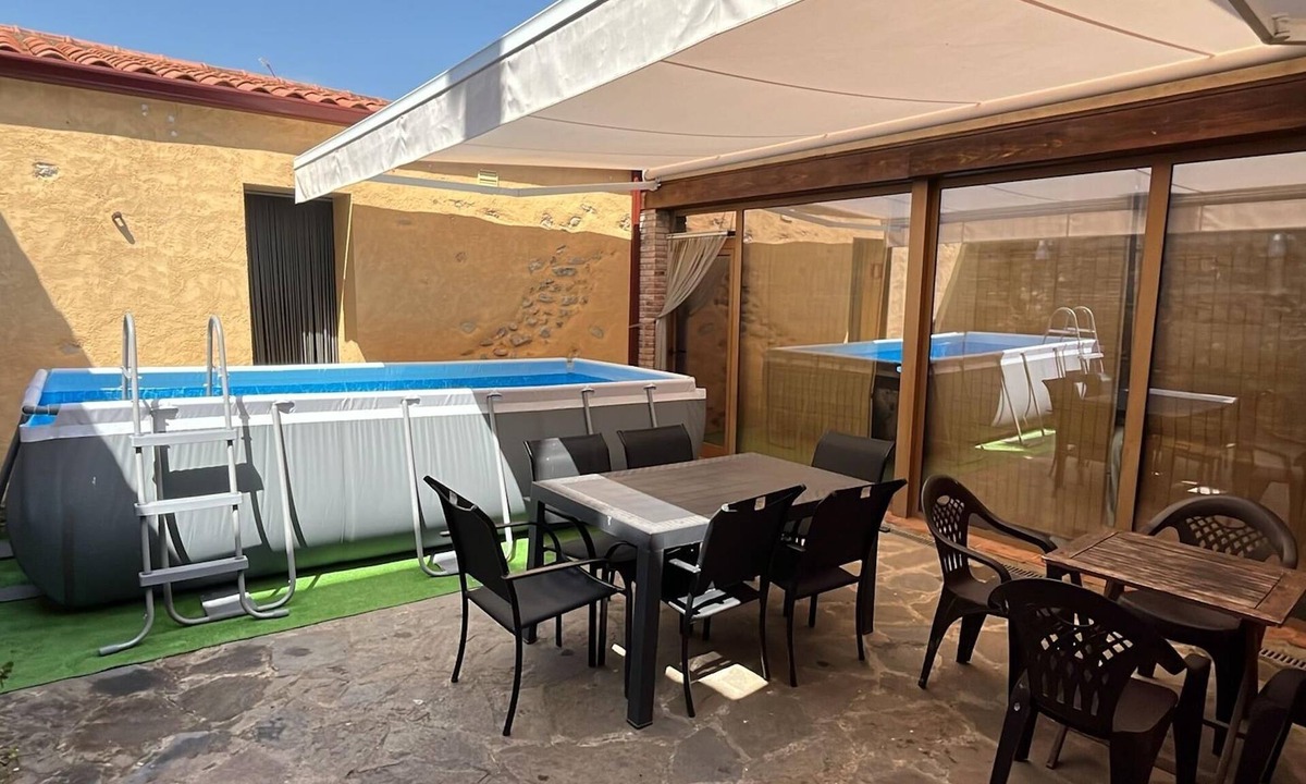 El Rourell Villa | House with pool, ping pong and bbq 15min beach