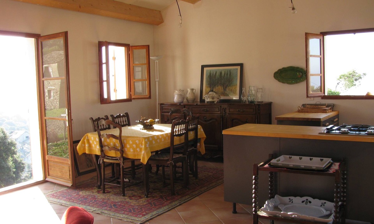 Canari Bed & Breakfast | House with sea view and large plot