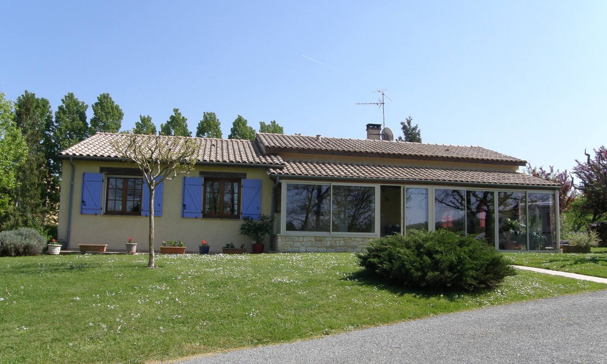 Cahuzac House | House with swimming pool.
