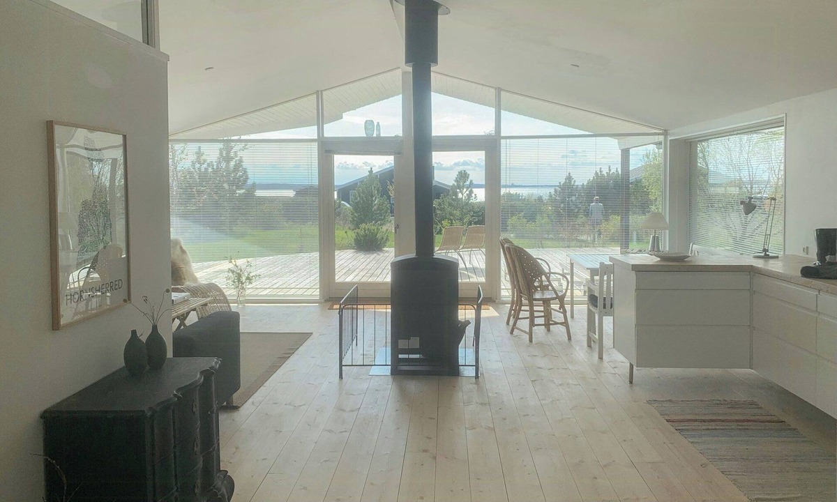 Skibby House | House with view of Isefjord in Hornsherred