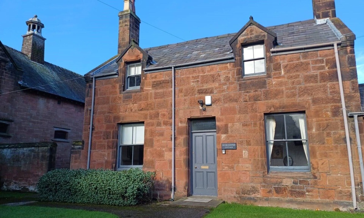 Thornton Hough Cottage | Housekeepers Cottage