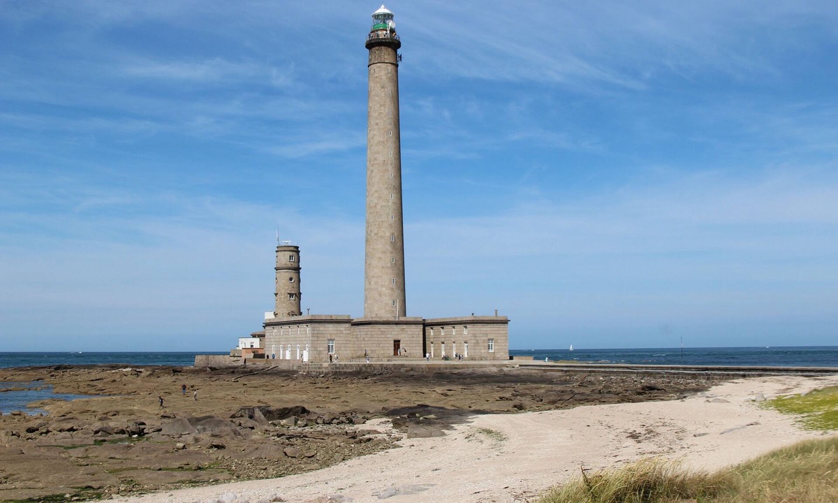 Crasville House | Houses, cottage