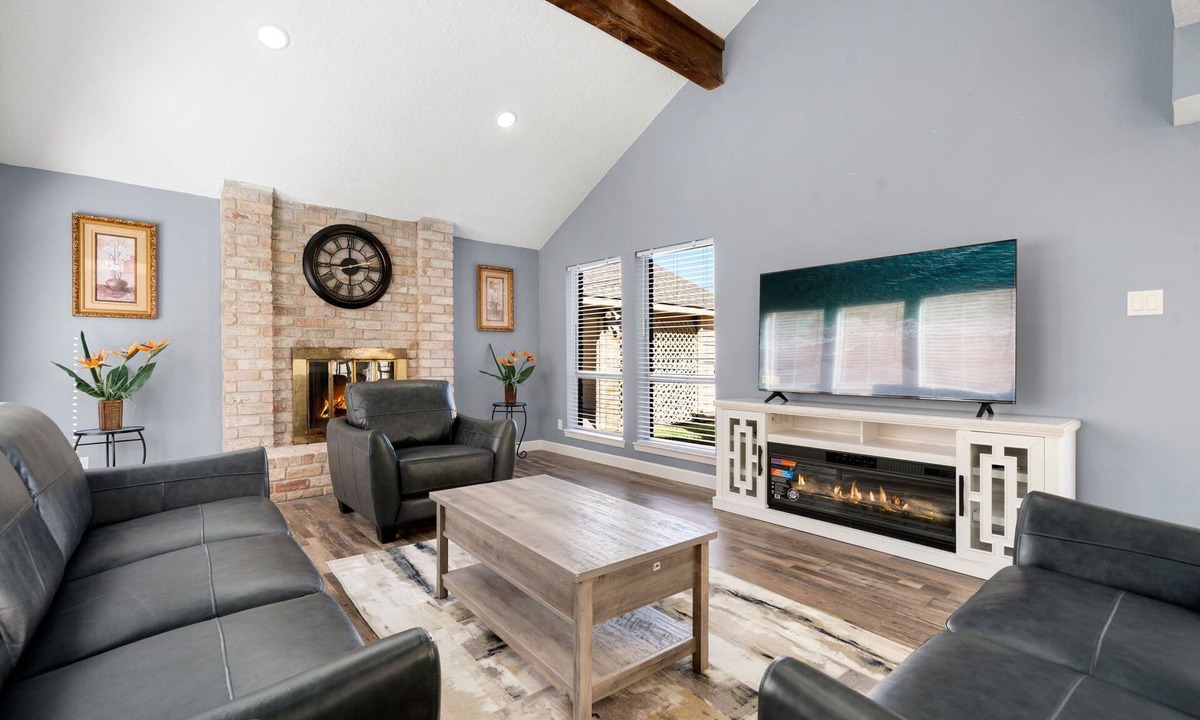 George Bush Park/Eldridge House | Houston Energy Corridor Home