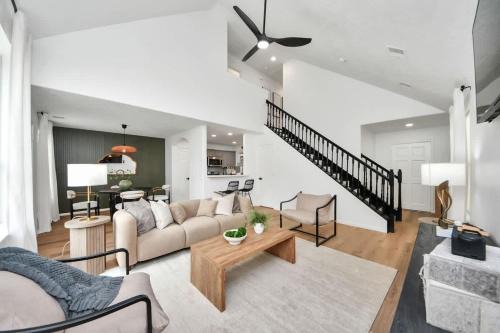 North Houston Gardens House | Houston home with bbq grill